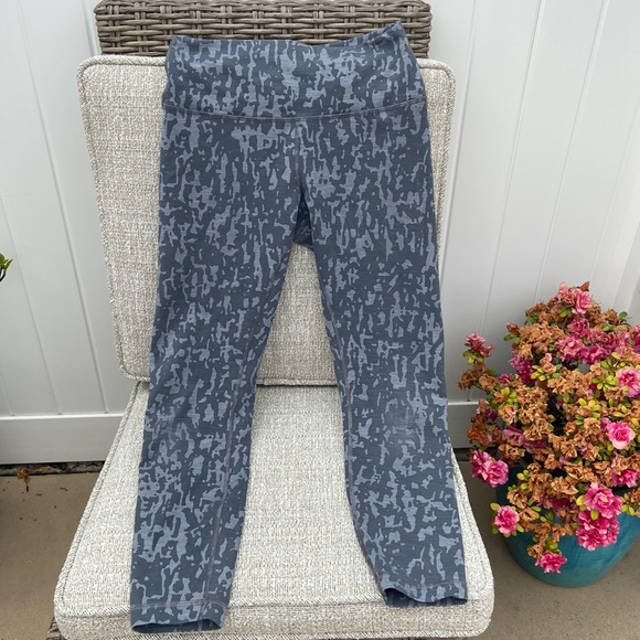 Lululemon Wunder Train High Rise Tight 25” - Picture 1 of 10